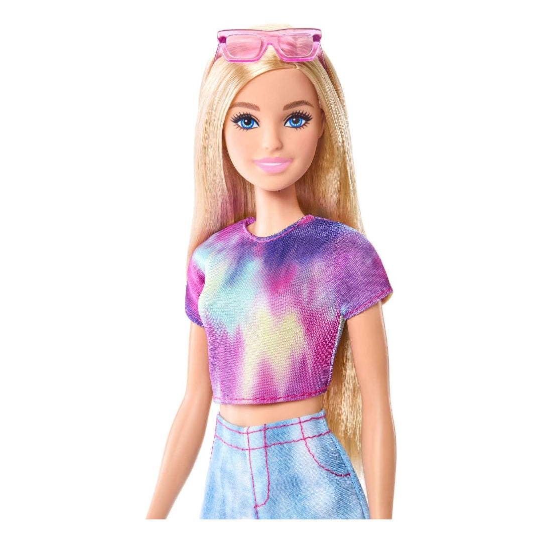 Barbie Mysteries, Beach Detectives “Malibu” Fashion Doll, Removable Signature Outfit with Sunglasses & Accessories, 3+ Years