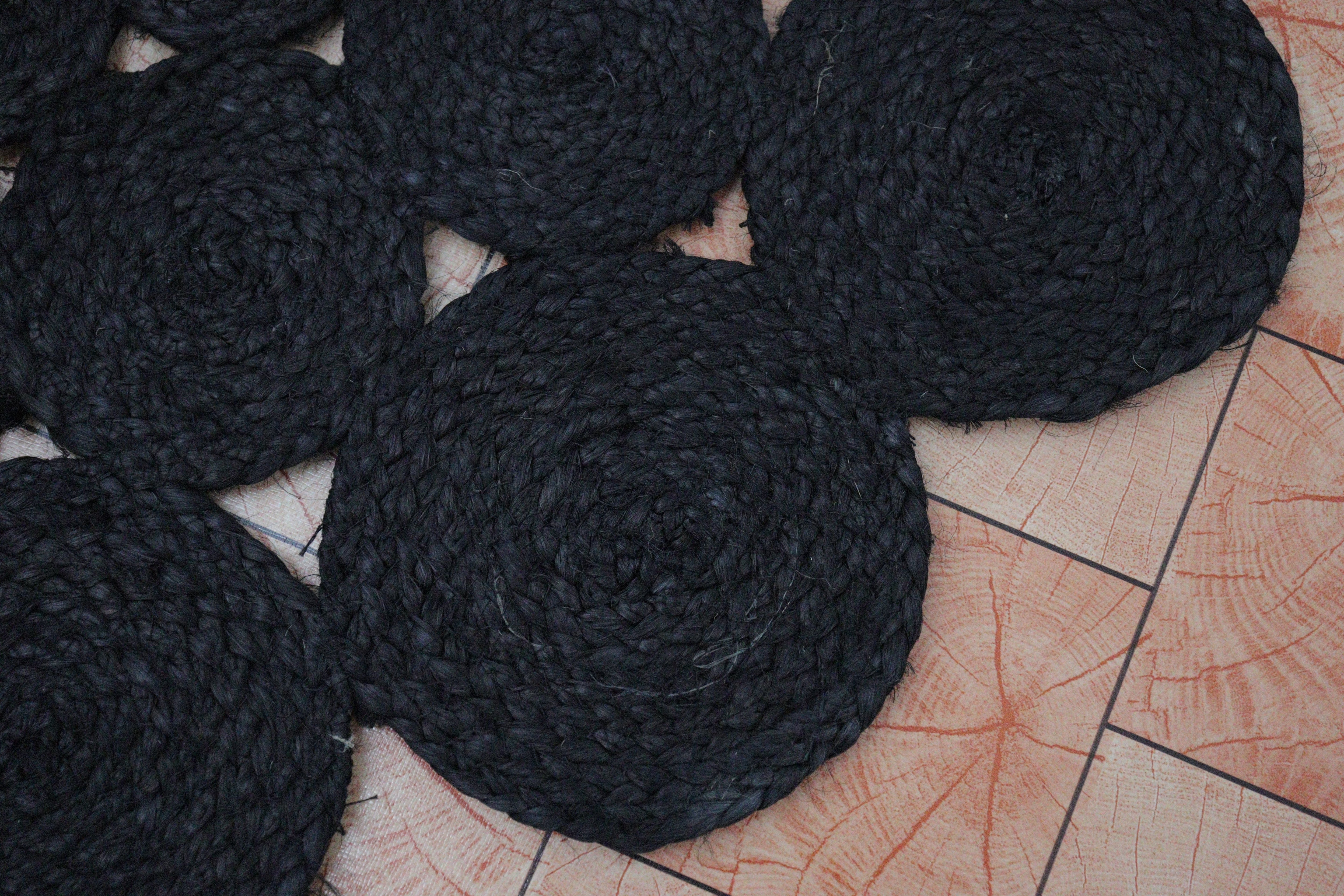 Black Round Jute Rug with Scalloped Design | Handwoven Modern Boho Carpet