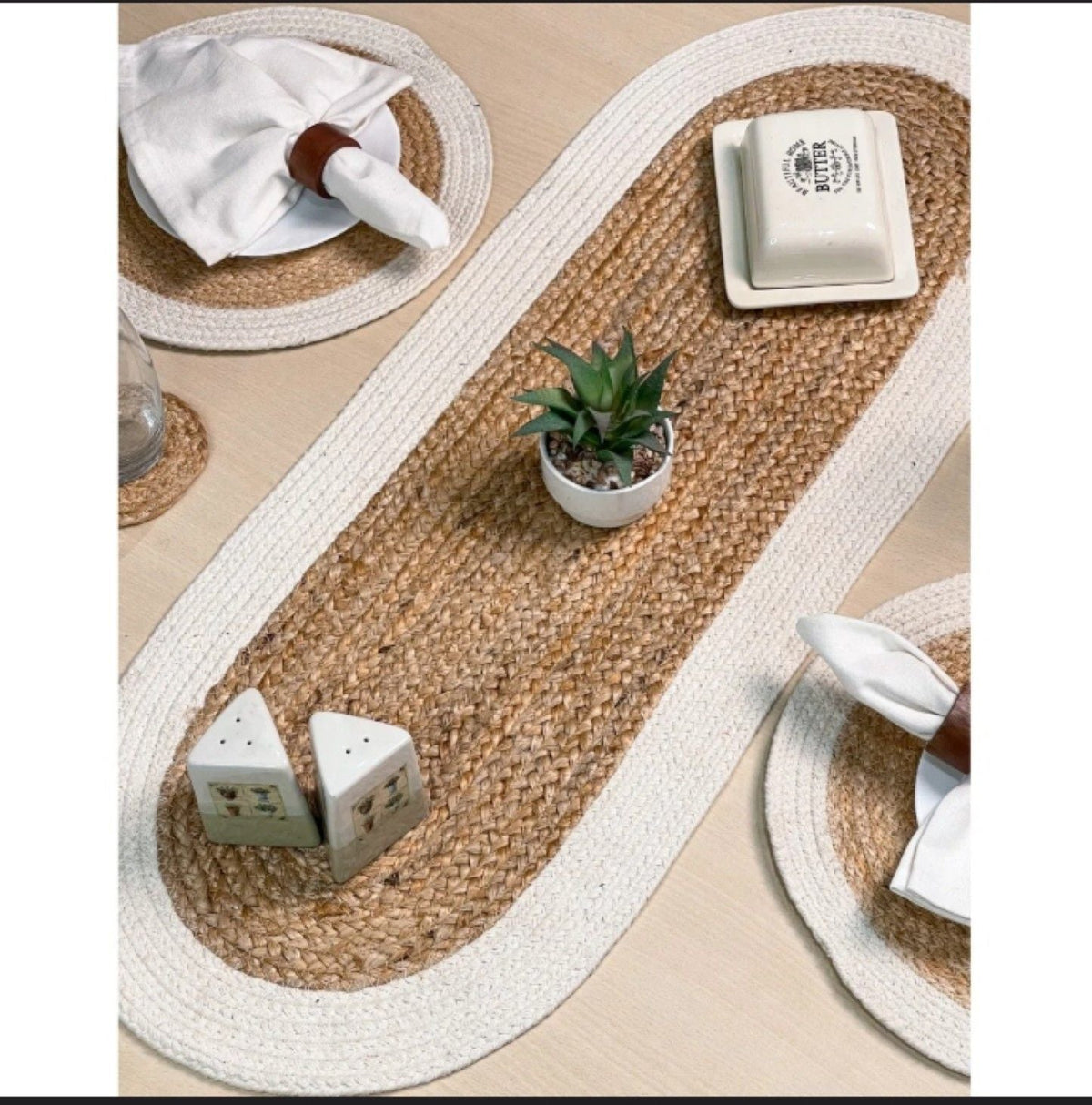 4 pcs Round Heat Resistant Dining Table Runner for Dining TaLive Beautiful ! Heat Resistant Natural Jute Braided Dining Table Runner Rustic Farmhouse Decor (Beige/White, 13X36 inch Oval)ble