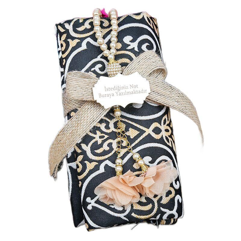 Kaaba Gate Prayer Rug Gift