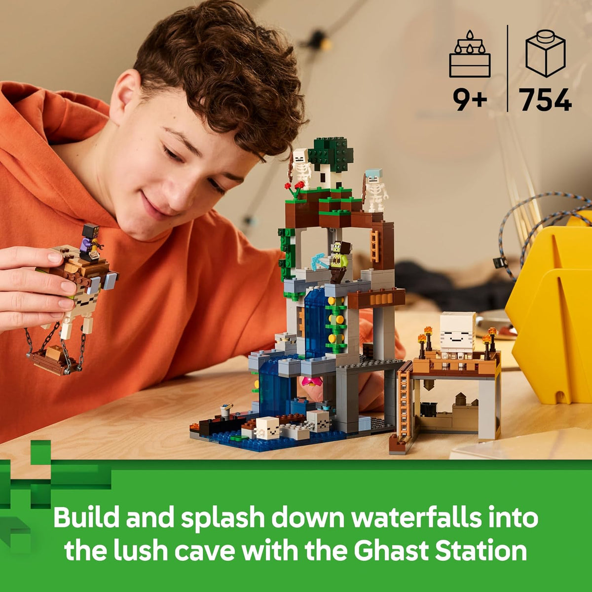 LEGO Minecraft Ghast Station Building Set-754 Pieces, Age 9+ Years
