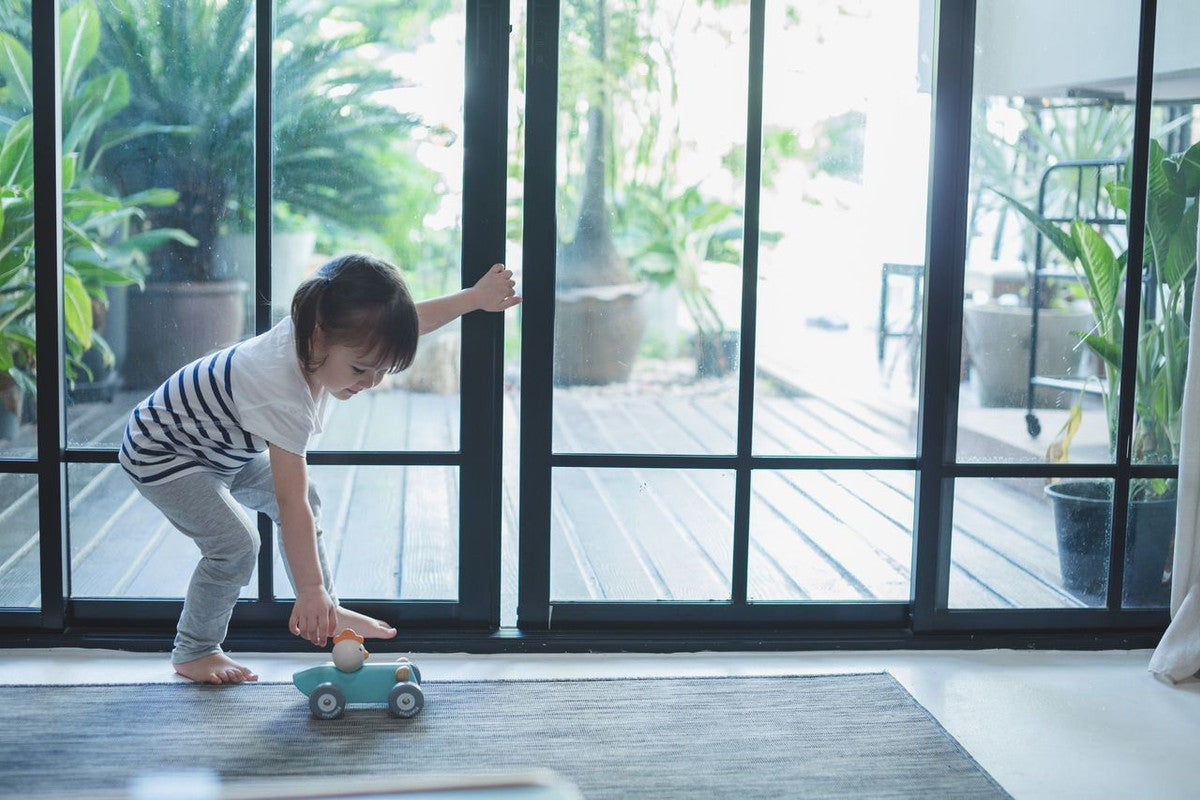PlanToys Chicken Racing Car — Wooden Toy Vehicle