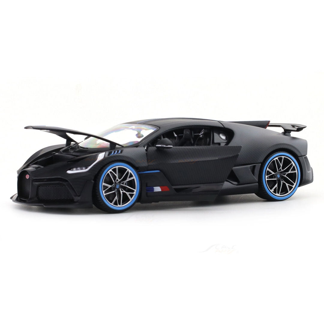 Bburago Bugatti Divo 50th Anniversary, Carbon Fiber, 1:18, Die-Cast Car, Black/Blue