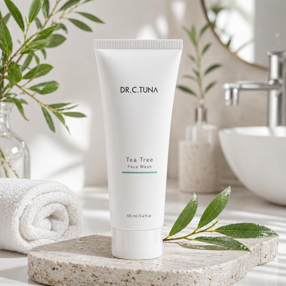 Farmasi DR.C Tuna Tree Face Wash, 100ml