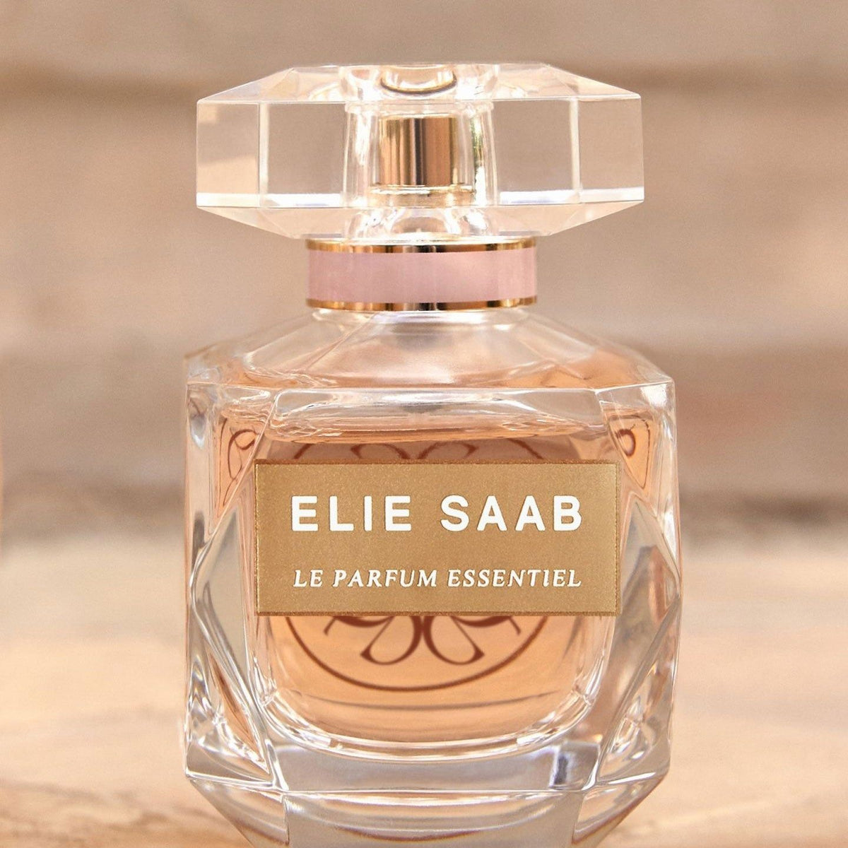 Le Parfum Essentiel Eau de Parfum