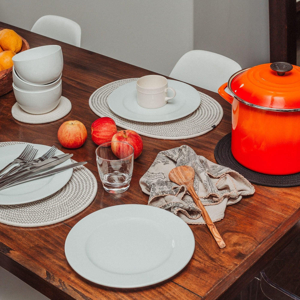 Set of 4 Heat Resistant Braided Oval Cloth Placemats for Kitchen