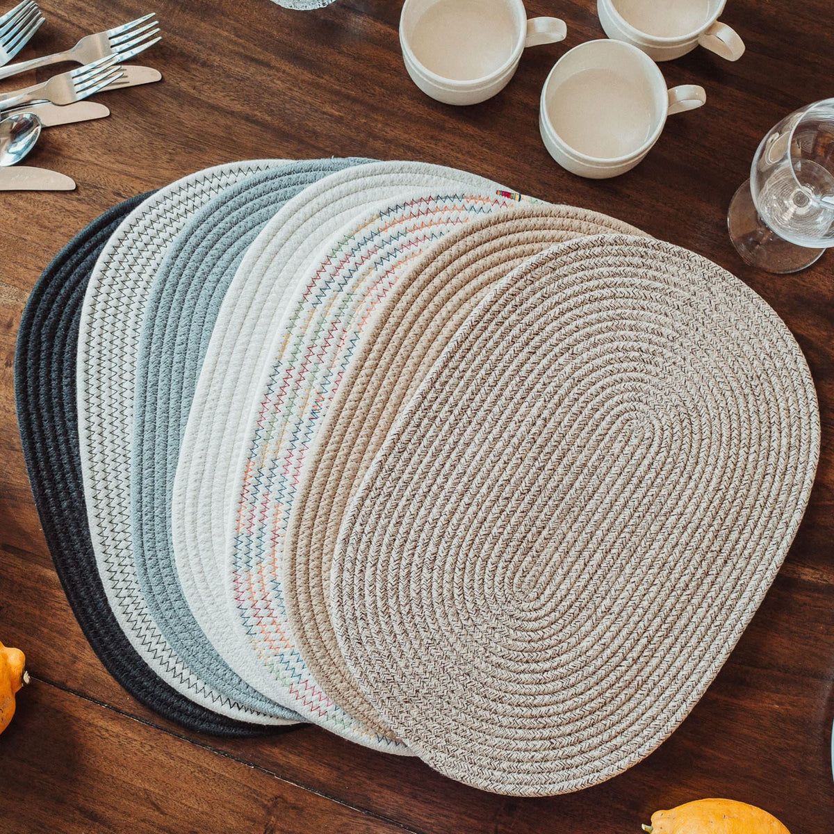 Set of 4 Heat Resistant Braided Oval Cloth Placemats for Kitchen