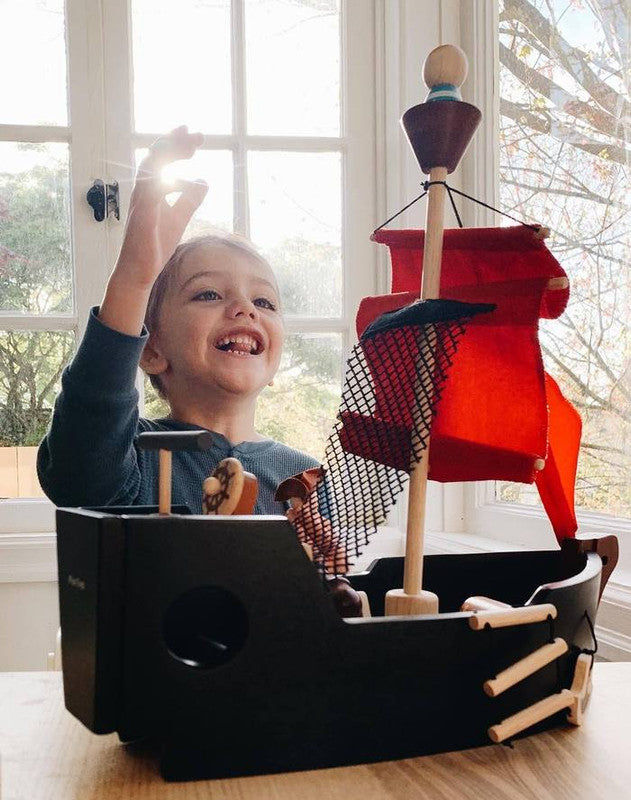 PlanToys-Pirate Ship