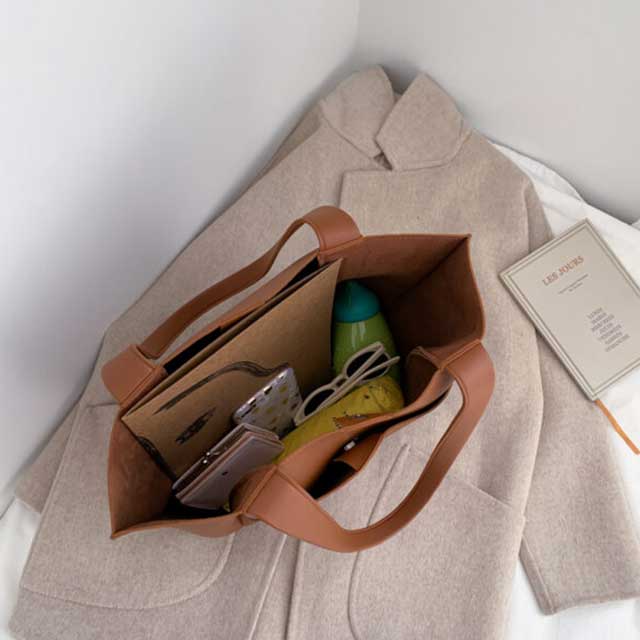 Women's Large Capacity Shoulder Bag - Stylish, Spacious Tote for Everyday Use