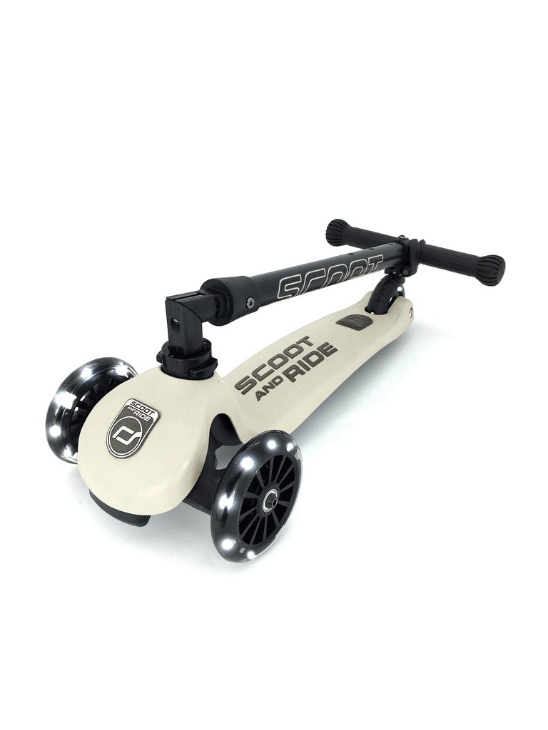 Scoot & Ride Highwaykick 3 LED - Ash