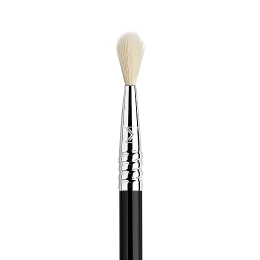 Sigma beauty e36 blending brush