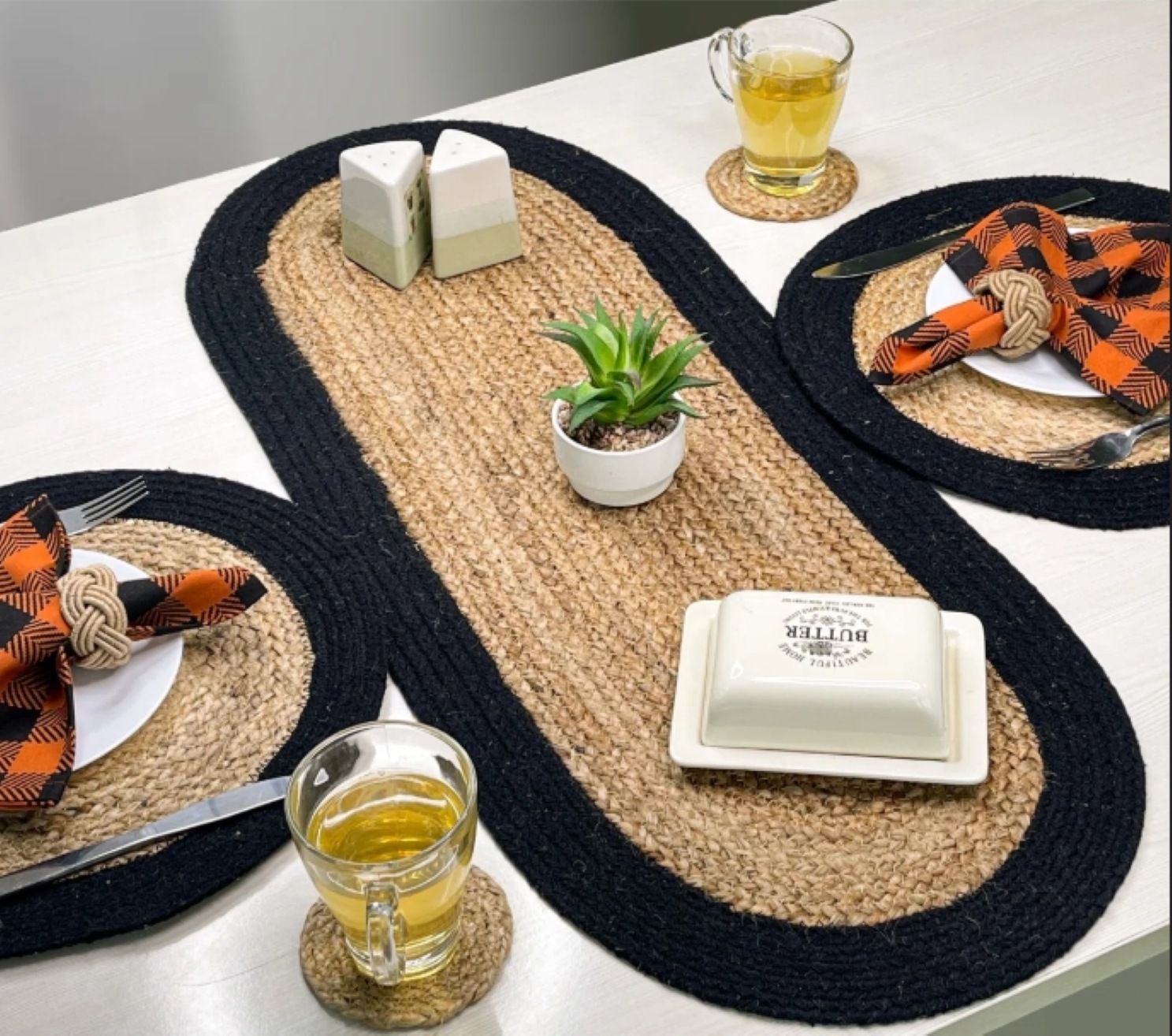 Live Beautiful Heat Resistant Natural Jute Braided Dining Table Runner Rustic Farmhouse Decor Beige/Black 13X36 Inch Oval