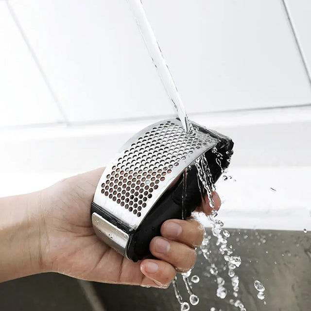 Stainless Steel Garlic Crusher - Durable, Easy-to-Use Garlic Press for Kitchen