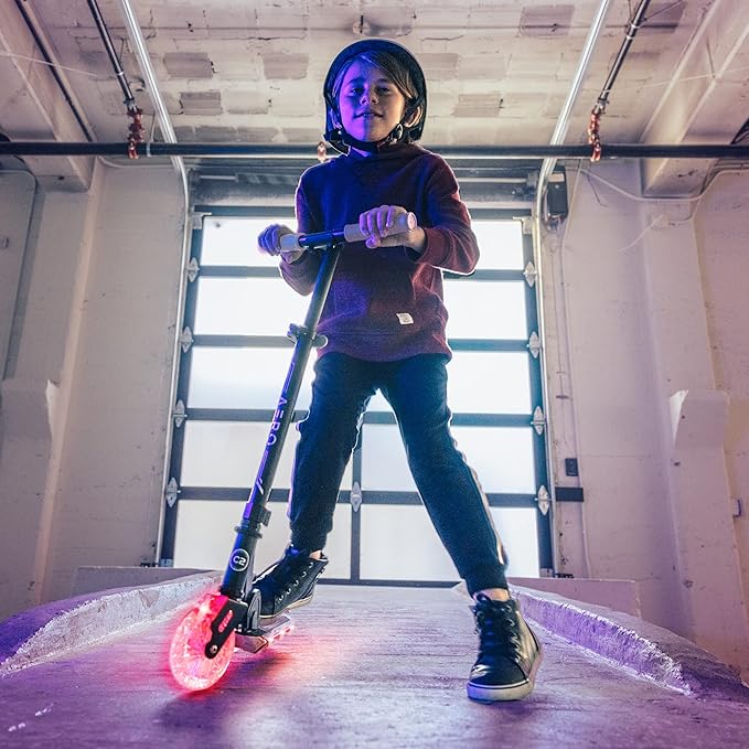 Aero two wheels kick scooter with 125mm light up PU wheels