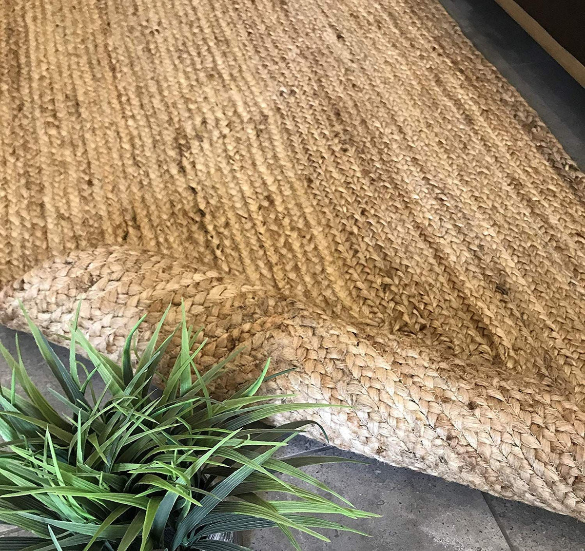 AIESY® Handwoven Braided Jute Reversible Carpet