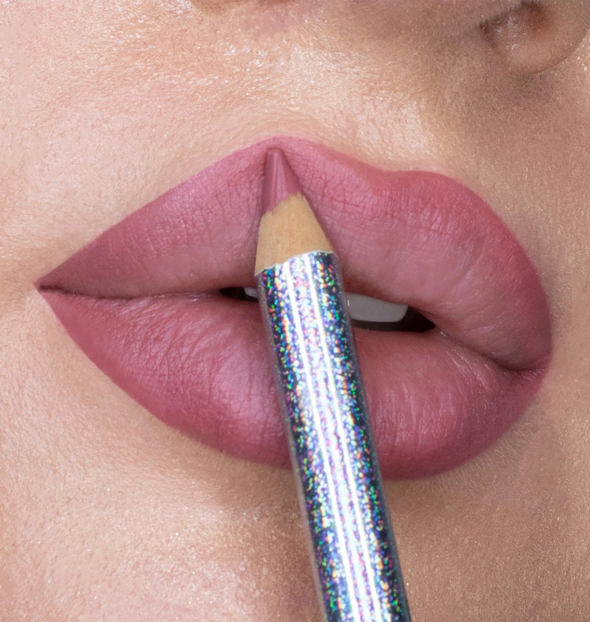 Lip Kit - Kiss Essential
