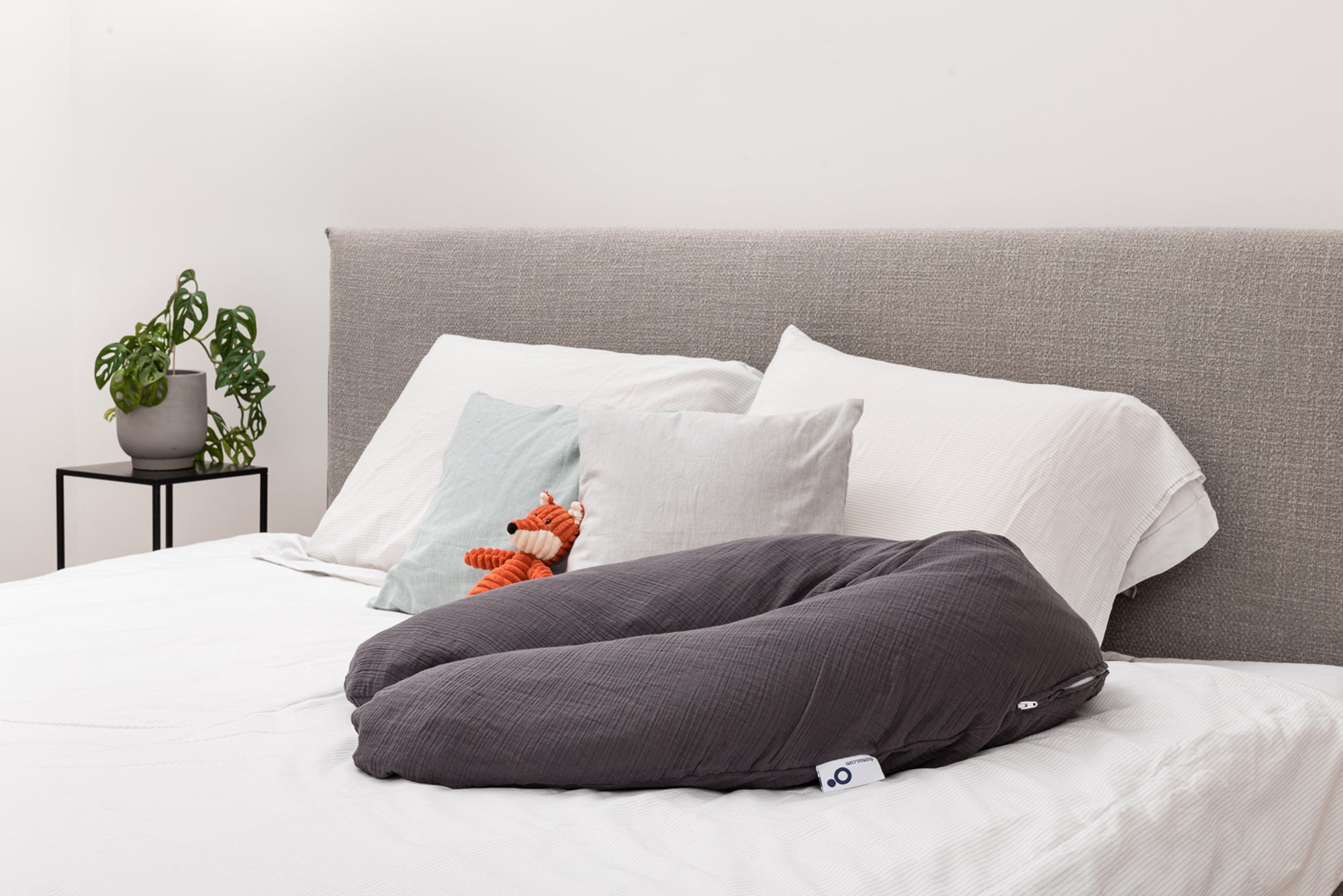Doomoo Basics Comfy Big Nursing & Pregnancy Pillow — Grey