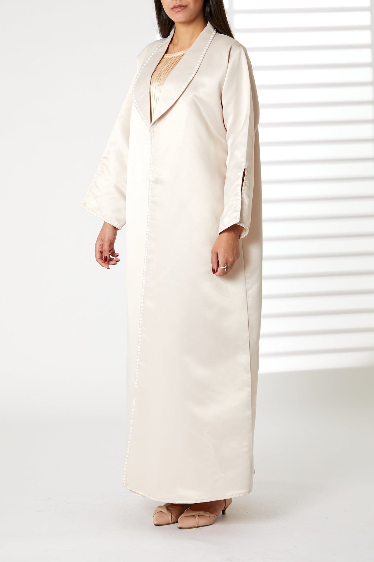 MOiSTREET Pink Bridal Satin Snap-button Embellished Abaya