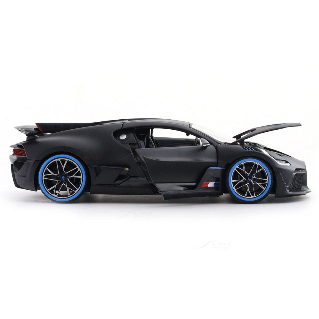 Bburago Bugatti Divo 50th Anniversary, Carbon Fiber, 1:18, Die-Cast Car, Black/Blue