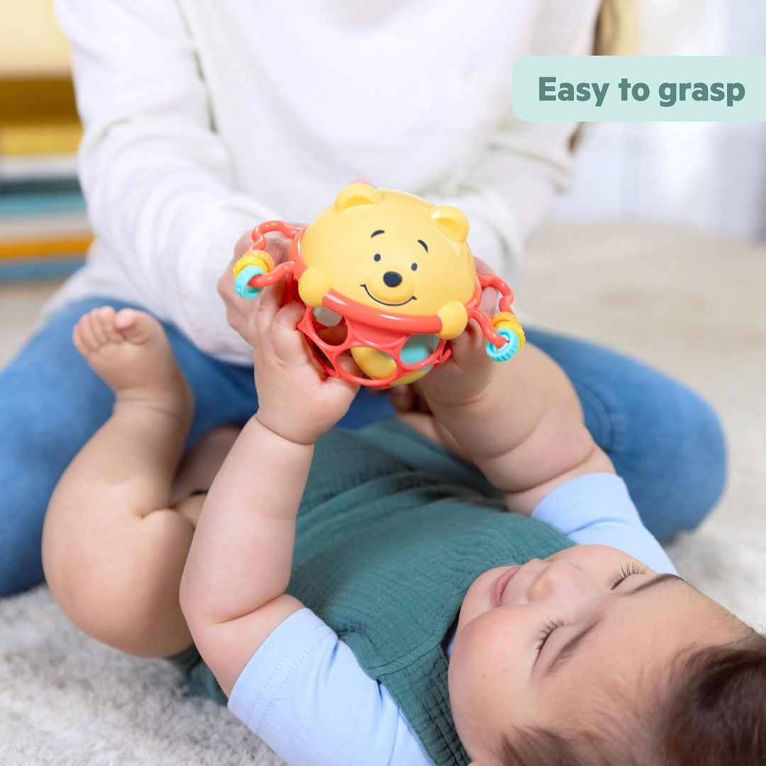 Bright Starts Disney Baby Winnie the Pooh Jingle & Shake Rattle Toy (15.06 x 11.89cm), 0M+